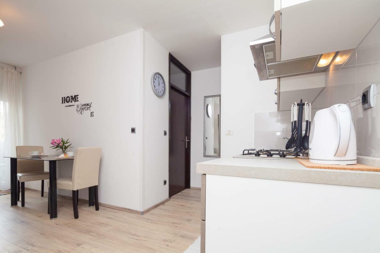 Apartman Ester Πούλα Εξωτερικό φωτογραφία